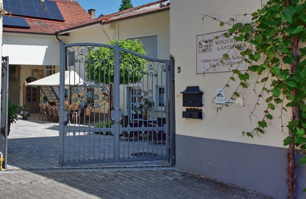 Gästehaus und Winzerhof der Familie Schmitt in Appenheim